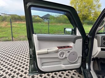 Jeep Commander Jeep Commander 3.0 CRD V6 Limited A/T - 9