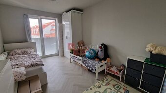 PRENÁJOM- Poprad 3-izbový byt centrum, 2 garáž.státia, balkó - 9