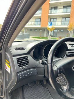 KIA Magentis 2.0 crdi 2010 facelift - 9