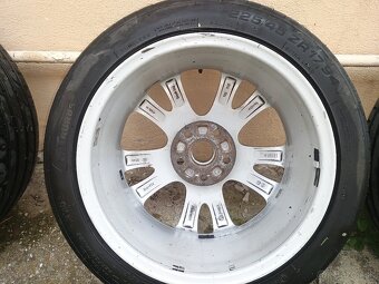 Škoda Trifid 5x112 R17 ET 49 7.5Jx17H2 - 9