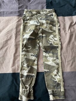 Chlapčenské nohavice v. 128 - 9