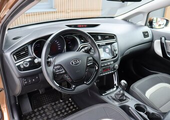 Kia Cee´d 1.4 CVVT Gold - 9