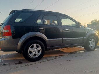 Kia Sorento 2,5 CrDi - 9
