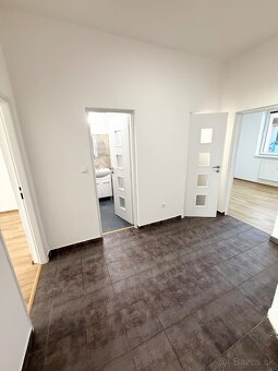 Predám 3 izbový byt v Brezne - Mazorníkovo - 9