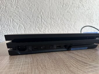 🎮 Ps4 Pro 1TB TOP stav - 9
