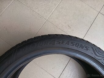 celoročne pneu Goodyear 225/45 R19 - 9
