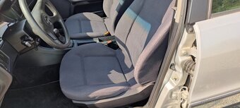 Audi 80 1.6 i - 9