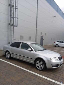 škoda Superb 1. 1.8 T benzín+LPG - 9