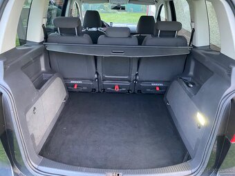 Volkswagen Touran 2.0TDI 103kw Bi-Xenon,Navi - 9