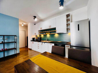 Moderný 2-izbový byt s loggiou v historickom centre Košíc – - 9