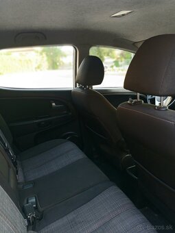 Predám Kia Venga 1.4.66kw dizel r.v2011. kup Sk - 9