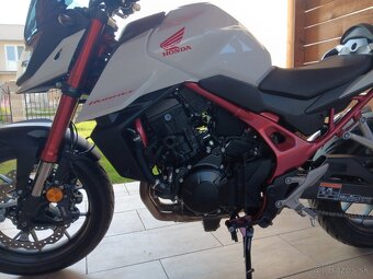 HORNET 750 2023 TOP PONUKA DŇA - 9