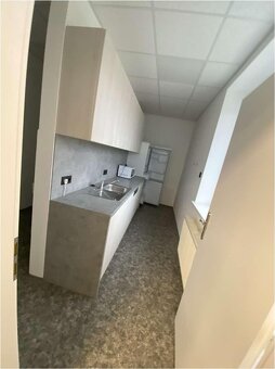 BH REAL ESTATE ponúka na prenájom areál v SENCI - 9