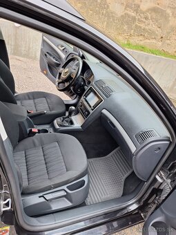 Škoda Octavia combi 1.6 TDI, 77 kW, 2010 - 9