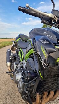 Kawasaki Z900 - 9