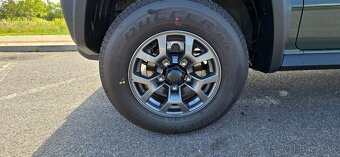 Suzuki Jimny 5 dverové 1,5 GLX MANUAL - 9