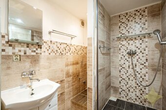 Zvýhodnená cena: Exkluzívne na predaj priestranný čiastočne  - 9