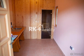 RK4 - NA PREDAJ - Krásny penzión so saunou, športovou halou - 9