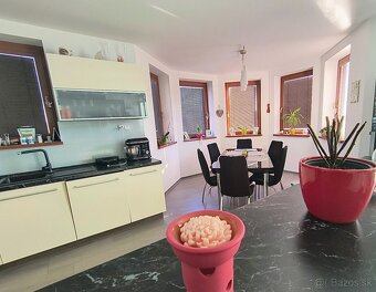 Krásny dom v kúpeľnom meste - 9