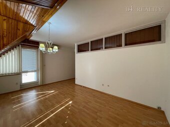 4 izbový byt, 125 m2 + 25 m2 slnečná terasa, garáž, Trenčín, - 9