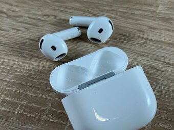 NOVÉ Apple AirPods 4 - 9