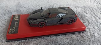 Predám model Ferrari Enzo Carbon 1:43 BBR - 9