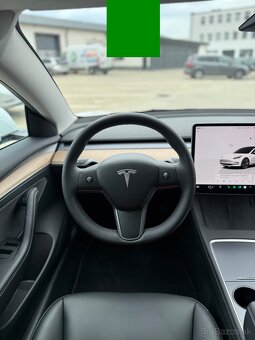 Tesla Model 3 RWD 2023 - 9