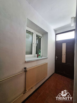 Na predaj 4-izbový rodinný dom s garážou v obci Gbelce - 9