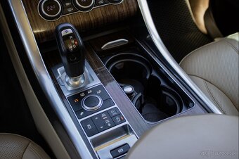 Land Rover Range Rover Sport 3.0 V6 / Bi-Xenon / Panorama / - 9