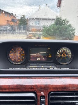 Toyota Land Cruiser - 9