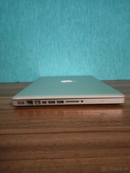MacBook Pro A1286 – i5 / 4 GB / 320 G - 9