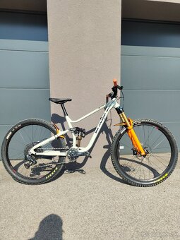 Lee Cougan quest team/Sram AXS - 9