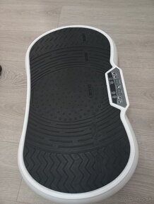Posilňovací stroj vibračný - 9