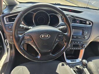 Predám Kia Ceed SW 1.6 CRDI R.v.2015 kup. SK - 9