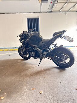 Kawasaki z900 - 9