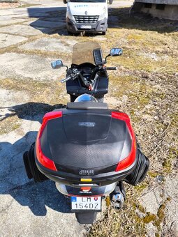 Honda Silver Wing 600 - 9