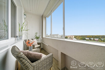 BOSEN | 2- izbový byt so zasklenou lodžiou a výhľadom na jaz - 9