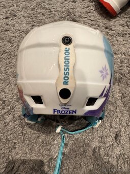 Lyžiarske topánky, lyže - 9