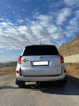 TOYOTA RAV4 - 9