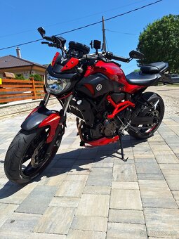Yamaha MT 07 - 9