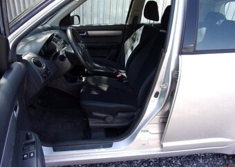 Suzuki Swift 1.3i 68kW 76000KM KLIMA 2.MAJ. benzín manuál - 9