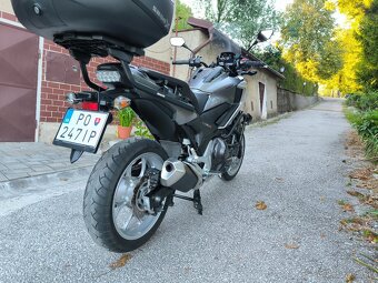 Honda NC750X DCT - 9