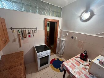 Na predaj rodinný dom v obci Viničky - 9