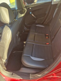 Peugeot 2008 Allure - 9