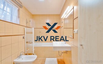 Luxusný bungalov Smolenice s bazénom, výhľadmi a súkromím. - 9
