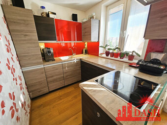 Na predaj 3-izbový byt s balkónom, lodžiou, klimatizáciou a - 9