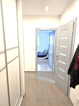 2 izbový, kompletne zariadený byt 59 m2 + loggia - Trenčín - 9