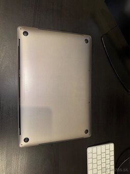 MacBook Pro i9 16GB / 1TB - 9