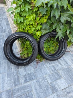 Predám letné pneu 215/50r17 - 9