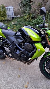 KAWASAKI Z750R. ROK.VYR. 2012. - 9